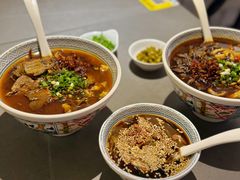 -粉吖吖·邵阳米粉(体育西路店)