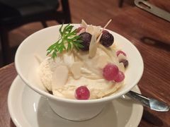 雪糕配杂莓-Bistro 63 创意融合料理(广粤天地店)