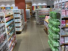 -名创优品(广东省广州琶洲保利广场店)