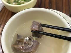 -撮一顿纳西铜火锅