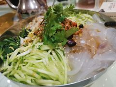 -依江春水烤鸭店