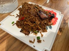 野笋尖炒酱肉-金鱼妈妈 山野·食趣(荫山街店)