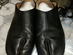 -京伟修鞋洗鞋奢侈品皮具护理店