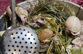 Pork Intestine Damp-Removing Soup