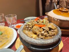 石锅手打牛肉丸-潮堂(环球金融中心店)