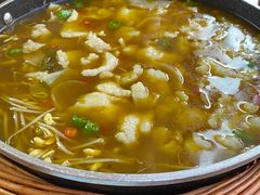 -有红鸡毛店·川菜(建设路店)