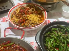 -堂瓦里·33年传统赣菜(第一街区店)