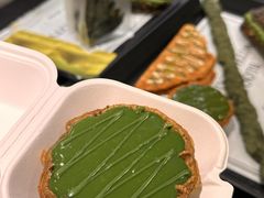 -HOT CRUSH趁热集合·现烤面包(上海环球港店)