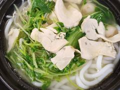-丽虹云南过桥米线(兴工街店)
