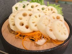 -湊湊火锅·茶憩(杭州湖滨银泰in77店)