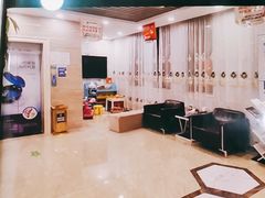 -茂菊口腔连锁(浦东南路店)