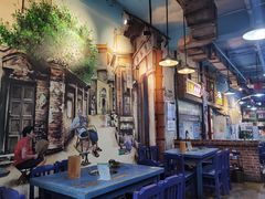 -马路边边串串香形象店(磐石路店)