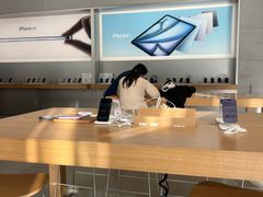 -Apple零售店(华贸购物中心店)