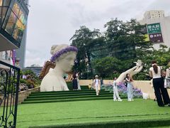-中航城君尚购物中心