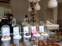 -VERIE BAKEHOUSE