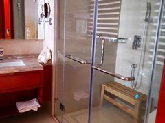 -兴芮温泉度假区