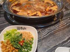 -老船舫·现做活鲜鱼馆(东郊记忆店)