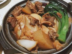 牛腩啫粉-又一间茶点轩(百汇广场店)