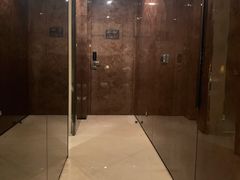 -广州天河希尔顿酒店