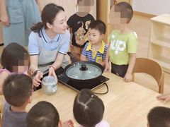 -蒙蒙狮蒙台梭利儿童之家