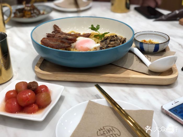 金玡居(海信广场店)金玡居拌面图片