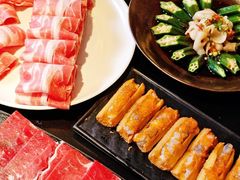 -鲜入唯煮·港式海鲜牛肉火锅(金宝街店)