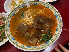 -金杨拉面王小吃面馆·牛三宝面·红烧牛肉粉