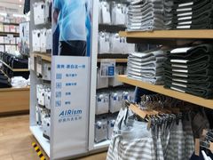 -优衣库(郑州丹尼斯大卫城店)