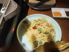 老道的酸辣土豆丝-楼兰新疆主题餐厅(苏州中心店)