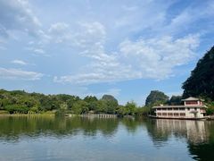 -星湖旅游景区七星岩