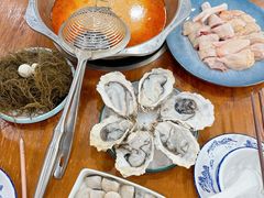 -老何家后安粉·糟粕醋海鲜火锅(三亚湾椰梦长廊店)