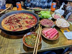 -黄潇洒老火锅(九眼桥宏济巷店)