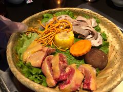 猪肚鸡锅-大隐·成都火锅Bistro(合生麒麟新天地店)