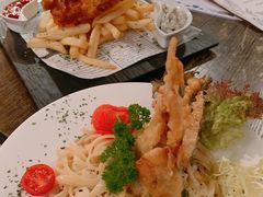 -layback cafe & bar