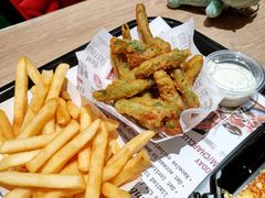 -The Habit Burger Grill 哈比特汉堡(爱琴海店)