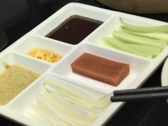 -皇城根·烤鸭·鱼头·家常菜(欧亚大观乐活城店)