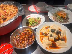 -胖哥俩肉蟹煲(湖滨银泰in77店)