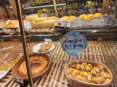 -昆明冠生园·蛋糕·面包(南强街店)