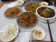 肉丝拉皮-北大地皖峰饭馆