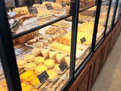 面包甜点陈列柜-鼎丰真(四马路店)