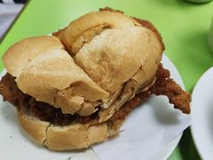 猪扒包-胜利茶餐室