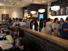 大堂-星巴克臻选(广州沙面店)