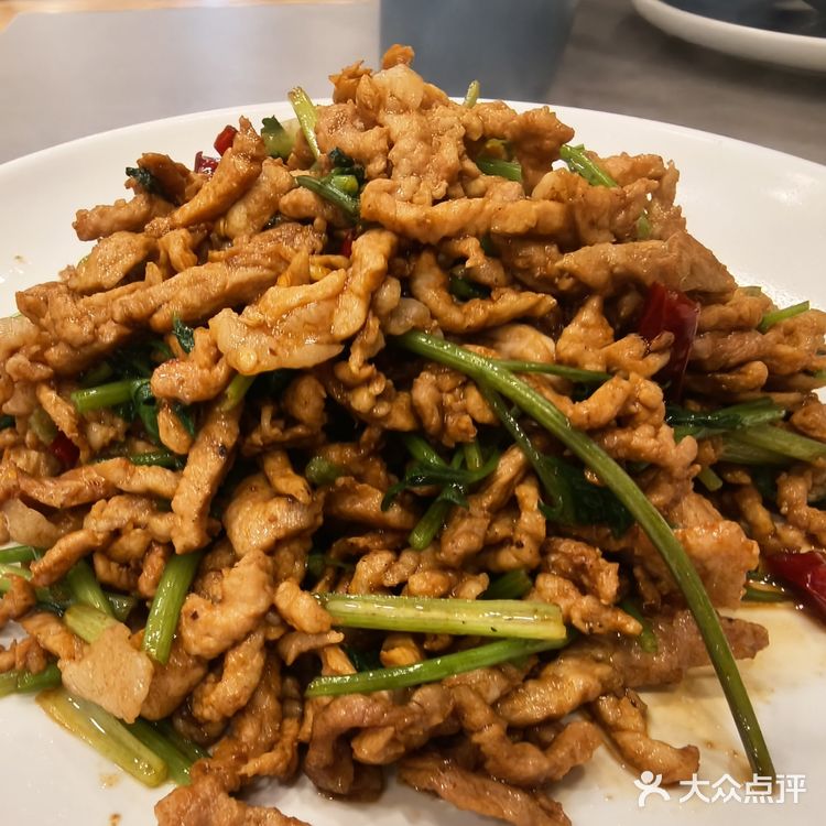 今天想吃东北菜了进来尝一尝。菜量果然大啊