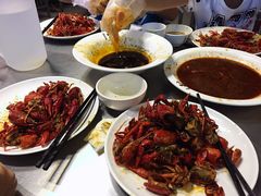 -龙巢盱眙龙虾·牛蛙·烧烤宵夜(八卦岭店)