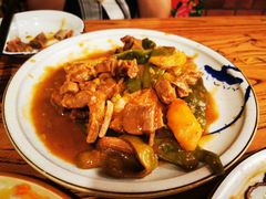东北一锅出-關東雪东北菜(中庚漫游城店)