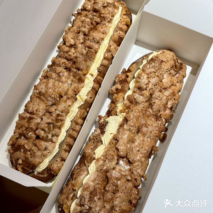 救命！！！从小吃到大的面包店又开新店了！！！