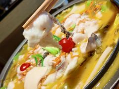 -山城外·非遗酸菜鱼(蜀都万达店)