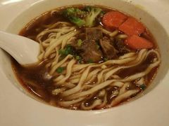 -康师傅私房牛肉面(马泉营奥莱店)