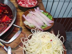 -老街·稳拈老火锅(海椒市店)