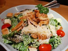 鸡肉沙拉-Lia Cafe Bar Restaurant松山咖啡屋